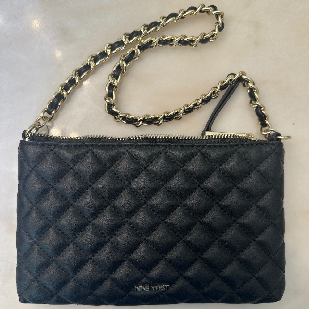 Nine West wristlet purse